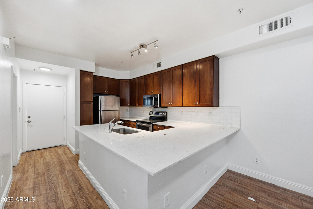 4608 W Maryland Avenue - Photo 5