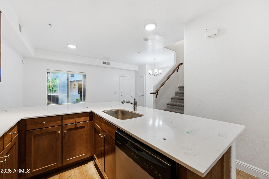 4608 W Maryland Avenue - Photo 7