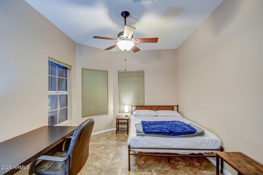 1676 E Glenhaven Drive - Photo 32