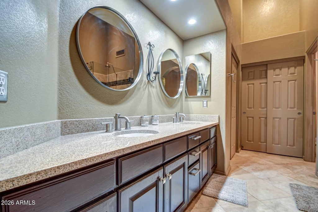 1676 E Glenhaven Drive - Photo 22
