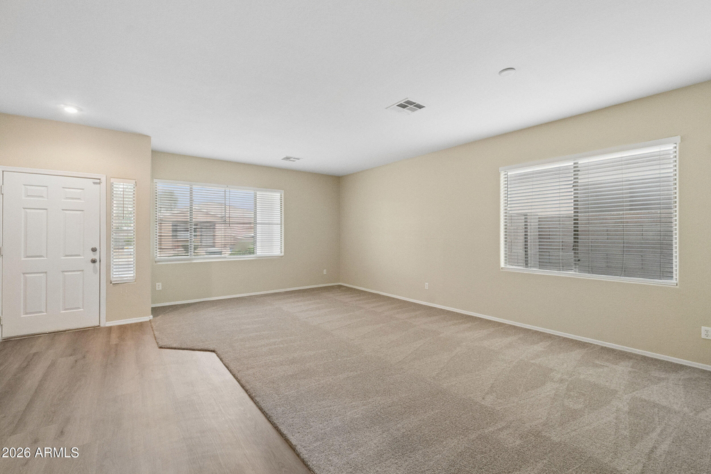 9806 W Horse Thief Pass - Photo 3
