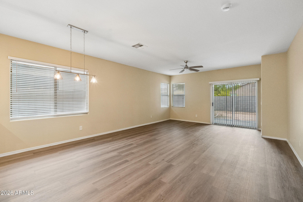 9806 W Horse Thief Pass - Photo 10