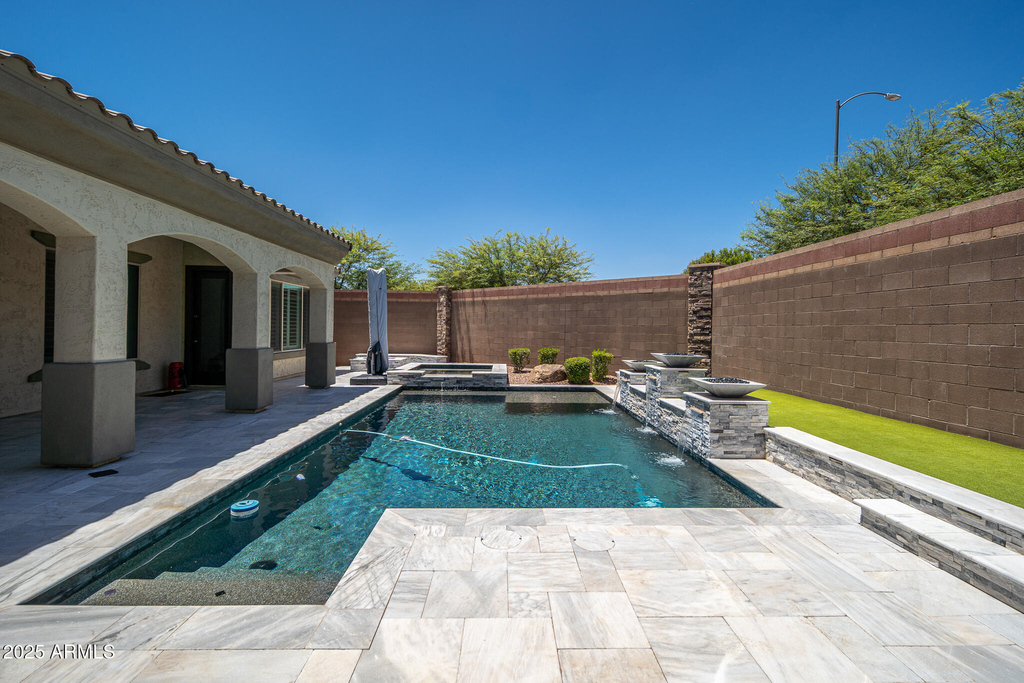 9752 W Rowel Road - Photo 40