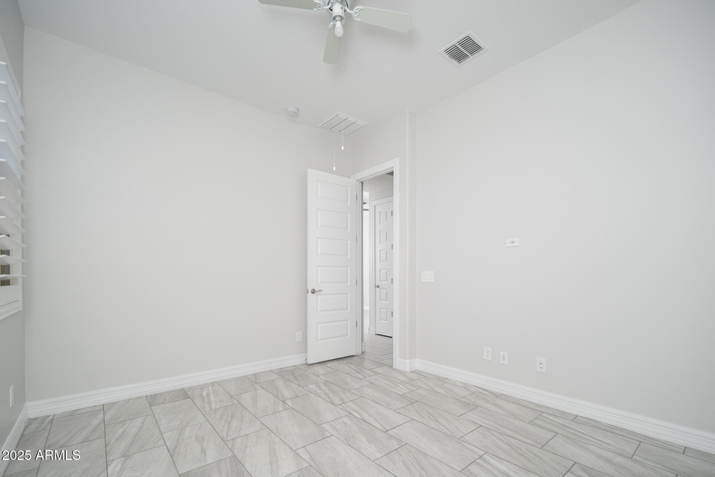 9752 W Rowel Road - Photo 26