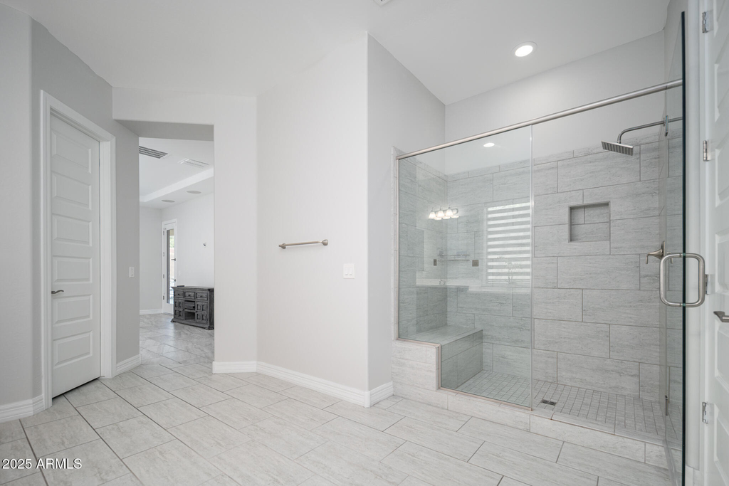 9752 W Rowel Road - Photo 18