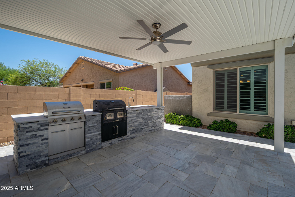 9752 W Rowel Road - Photo 45