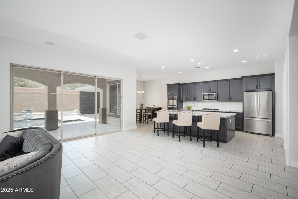9752 W Rowel Road - Photo 6