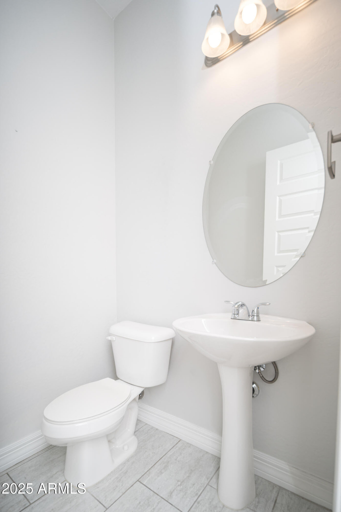 9752 W Rowel Road - Photo 20
