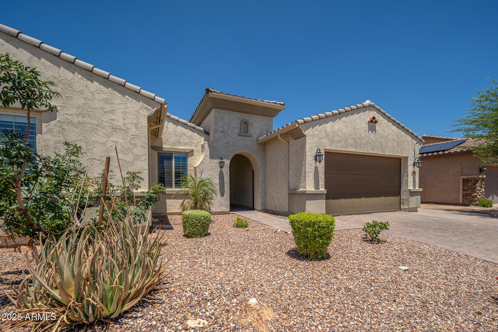 9752 W Rowel Road - Photo 4