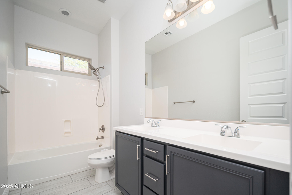 9752 W Rowel Road - Photo 31