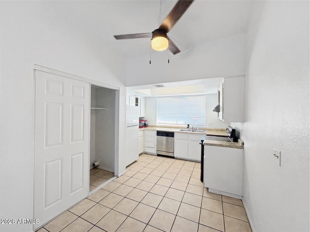 10820 N 16th Avenue - Photo 5