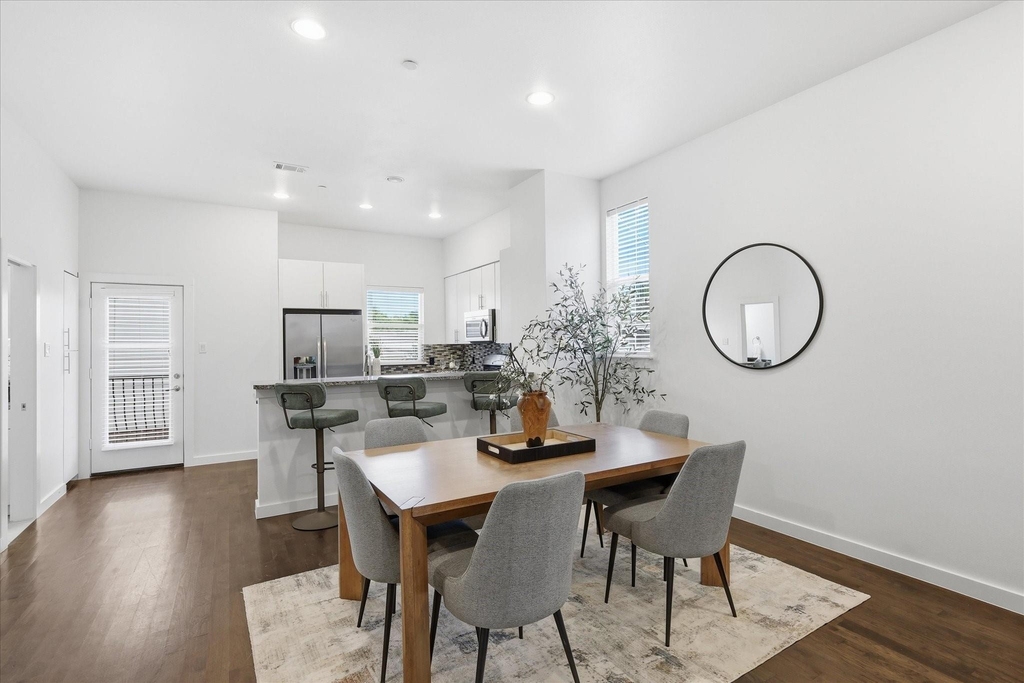 3200 Ross Avenue - Photo 15