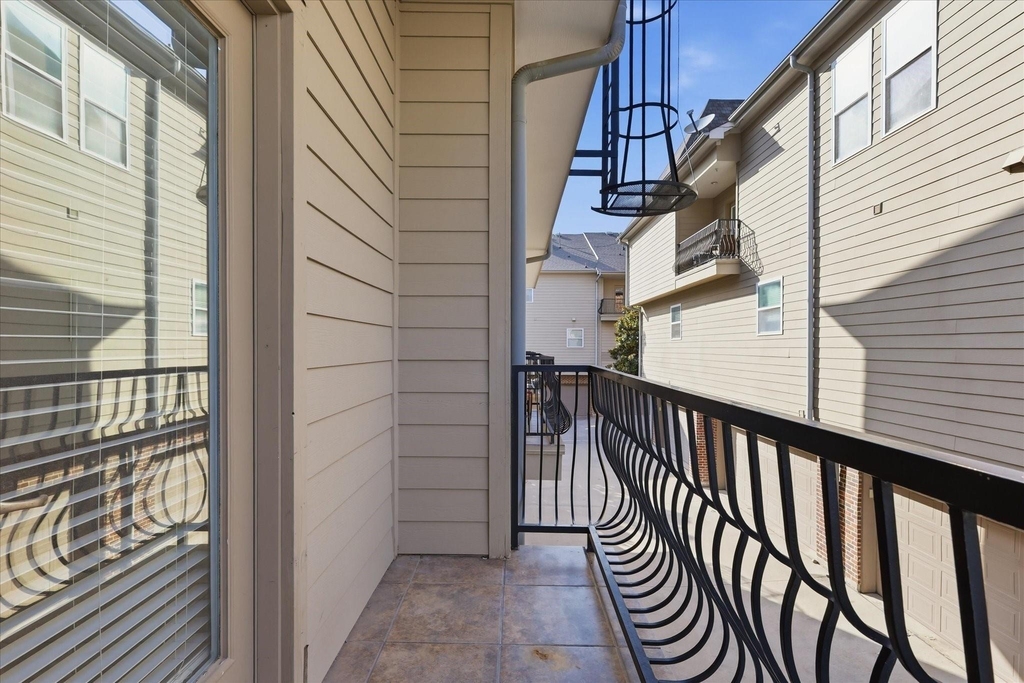 3200 Ross Avenue - Photo 36