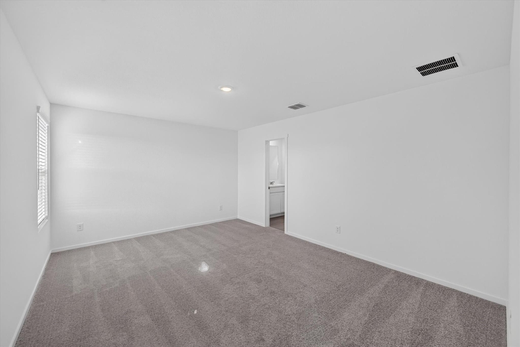 624 W Criner Street - Photo 10
