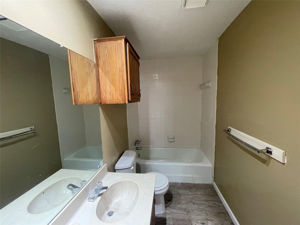 657 Ruidosa Avenue - Photo 11