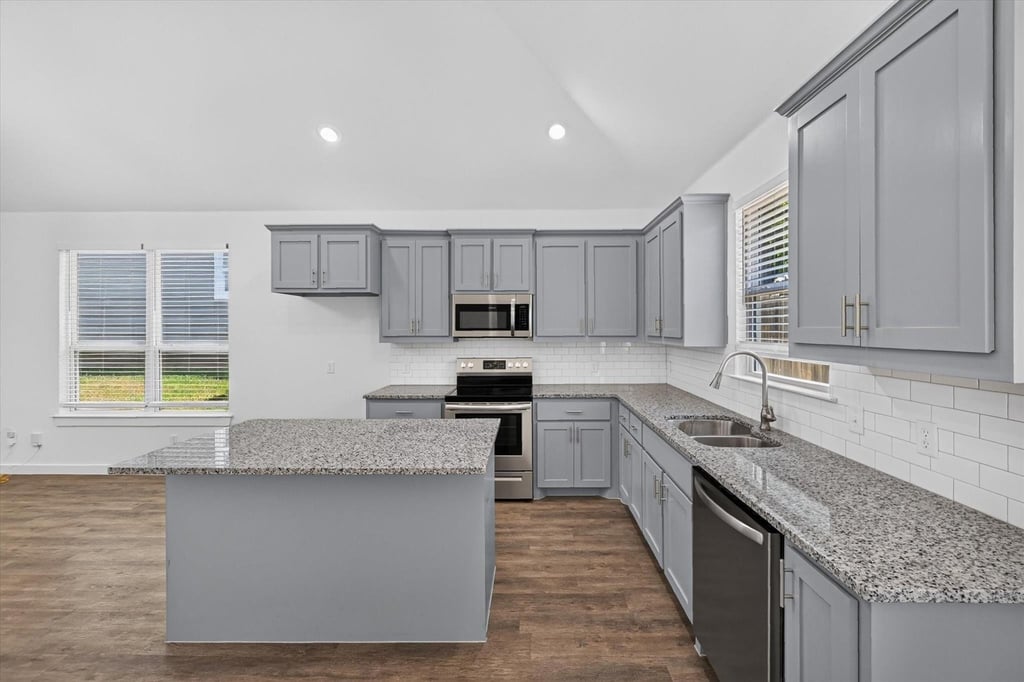 610 E Texas Street - Photo 7
