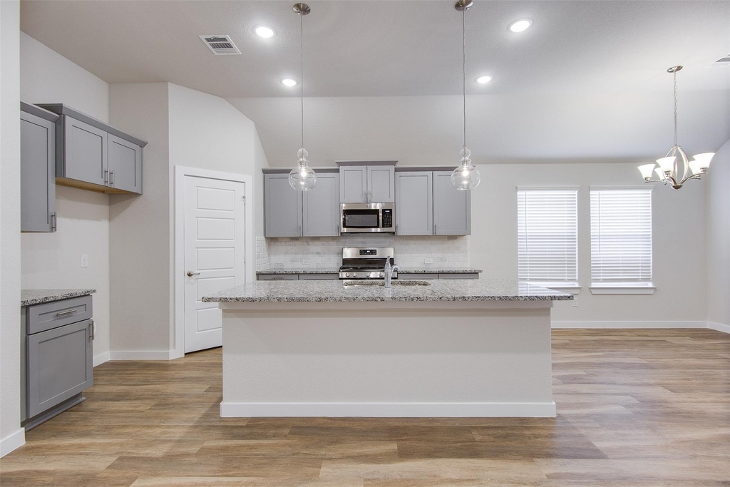 1716 Everitt Trail - Photo 1