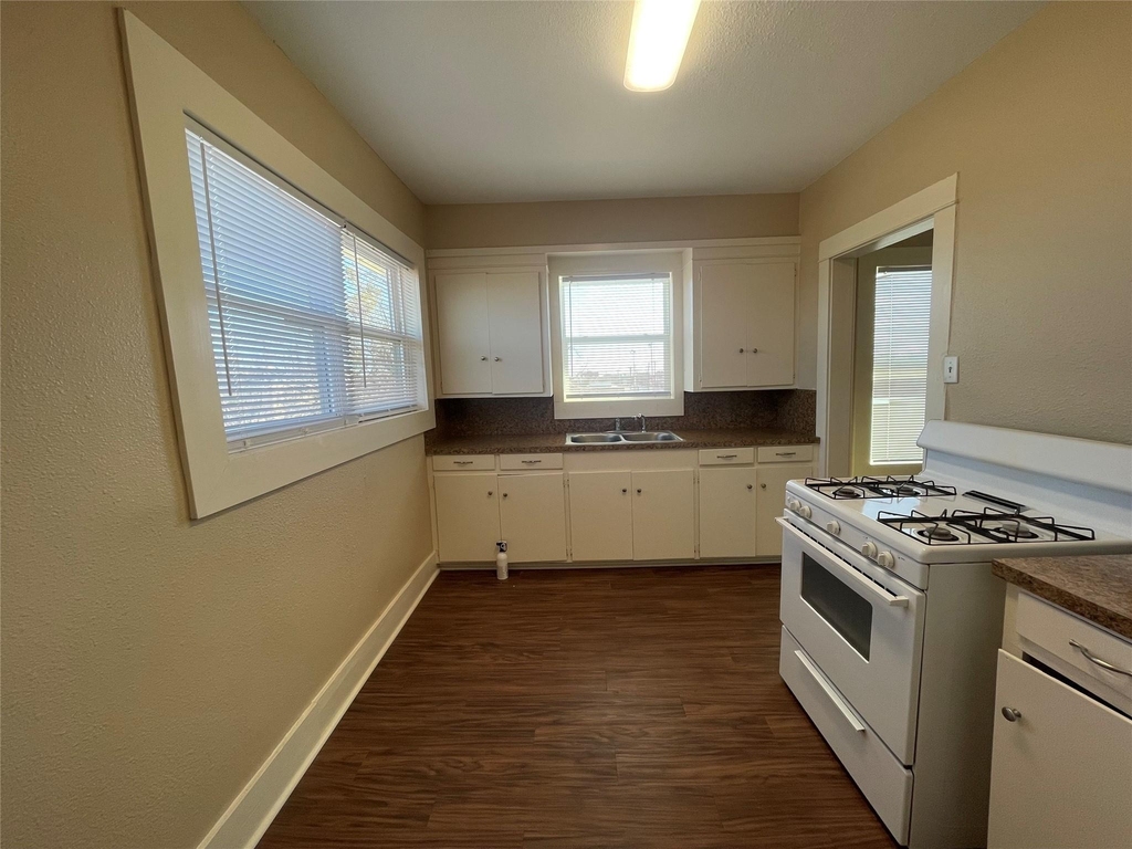 1702 S 3rd Street - Photo 6