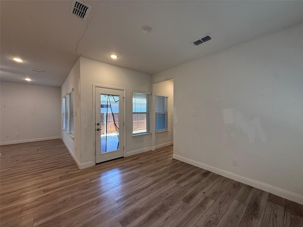 309 Boston Drive - Photo 5