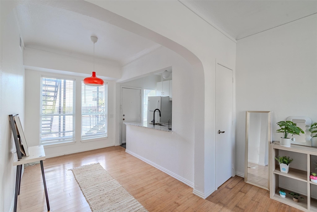 5305 Reiger Avenue - Photo 4