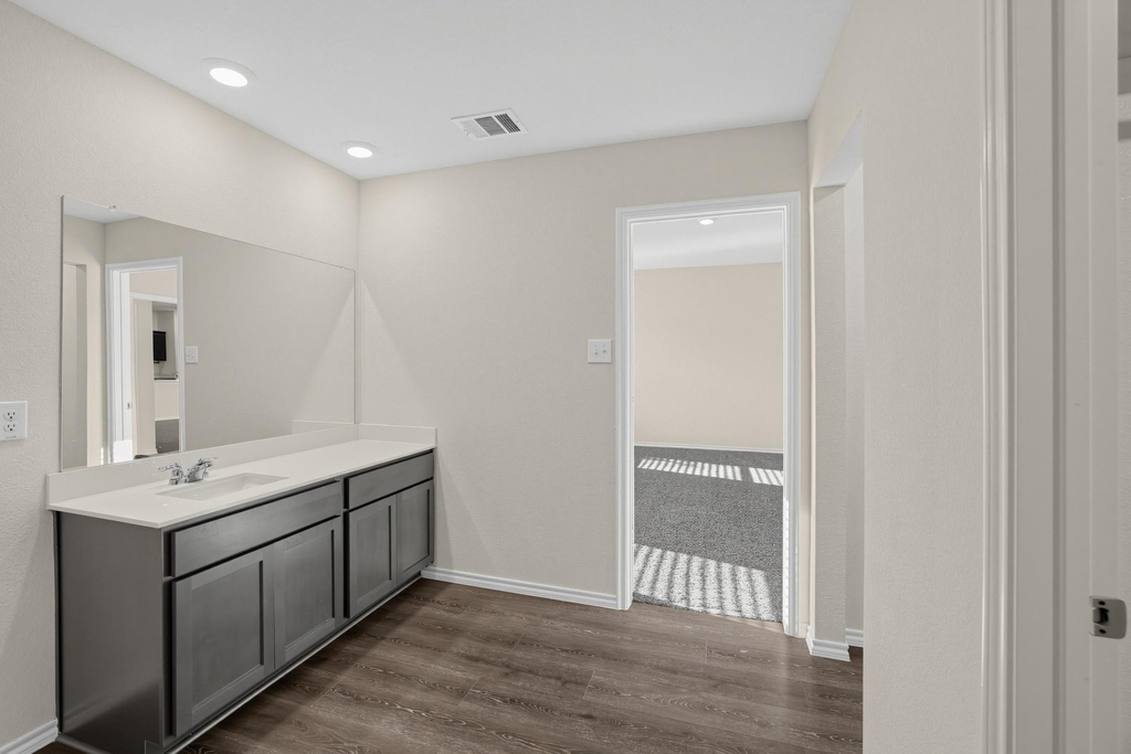 116 Sir Barton Lane - Photo 5