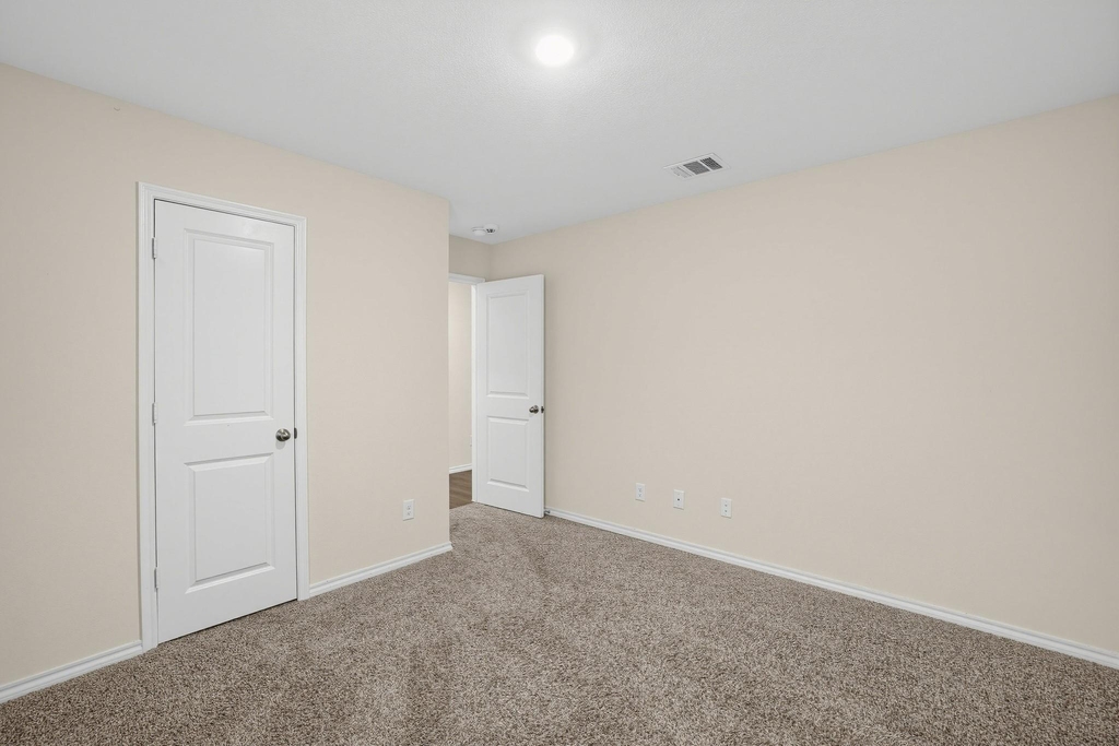 116 Sir Barton Lane - Photo 10