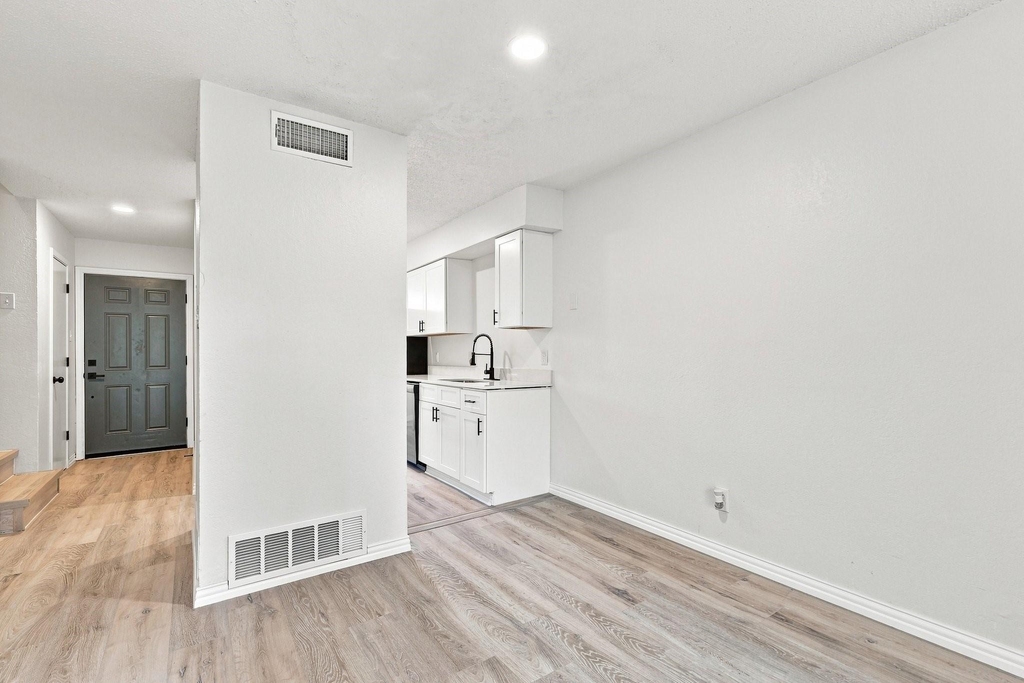 8108 Foxfire Lane - Photo 4