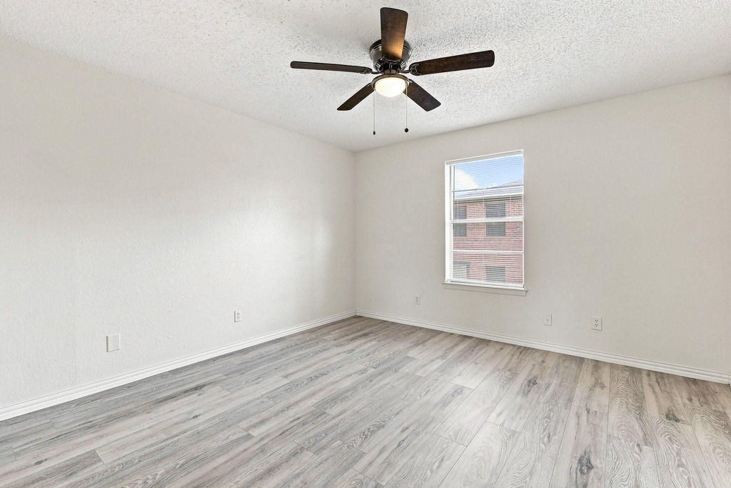 8108 Foxfire Lane - Photo 13