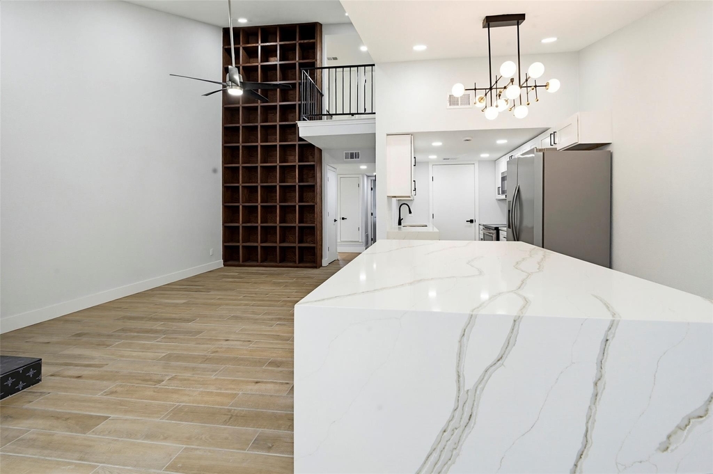 1860 Amber Lane - Photo 4