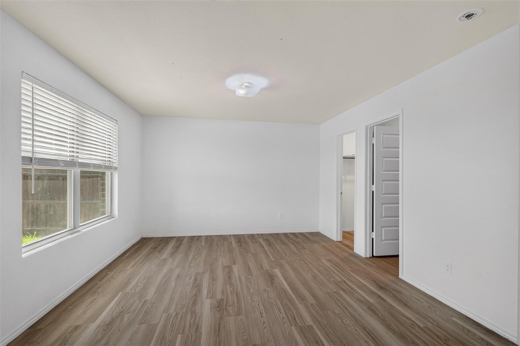 6341 Bollard Drive - Photo 11