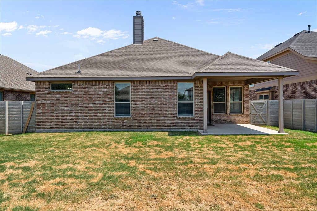 821 Falcon Road - Photo 20