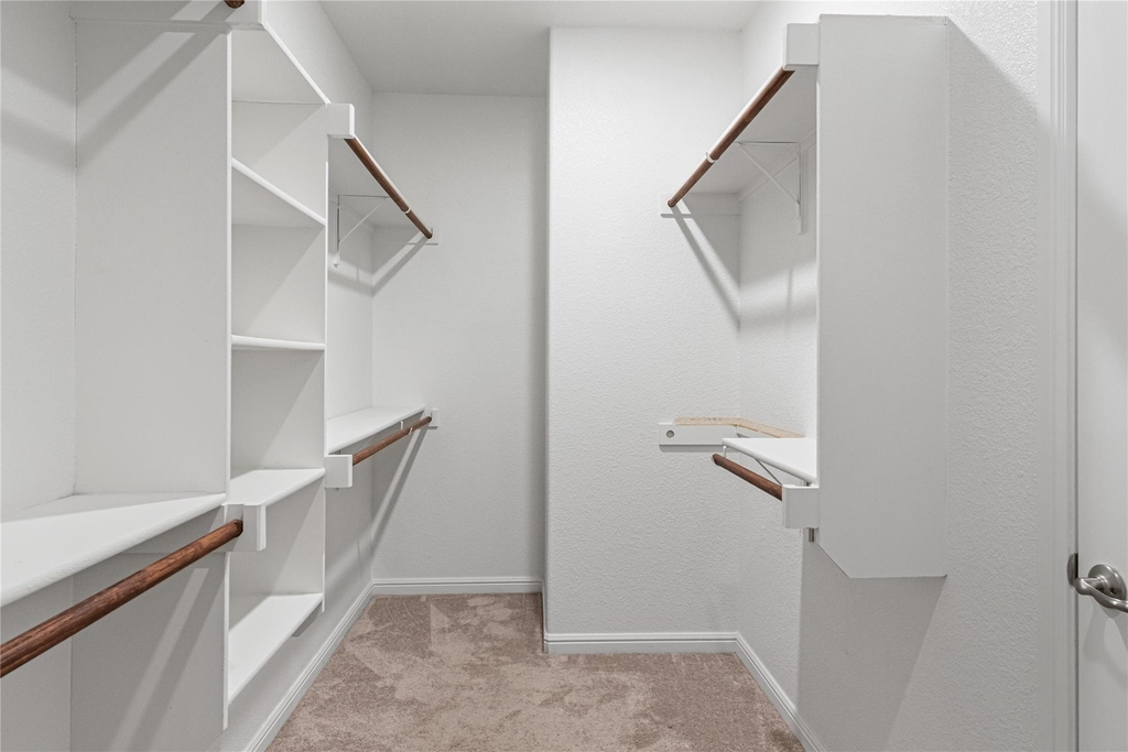 821 Falcon Road - Photo 13