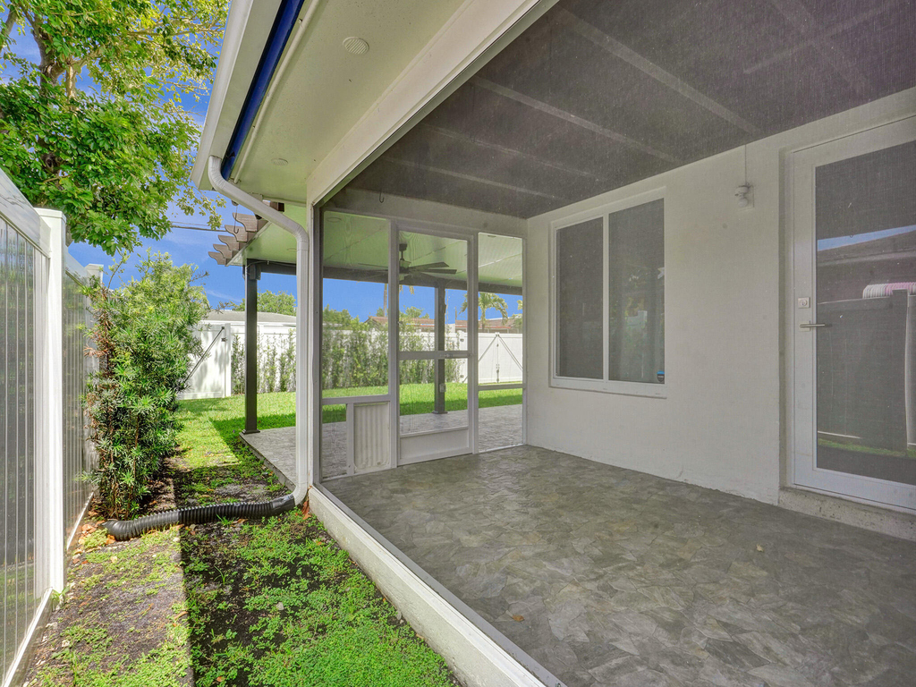 4309 Johnson Street - Photo 10