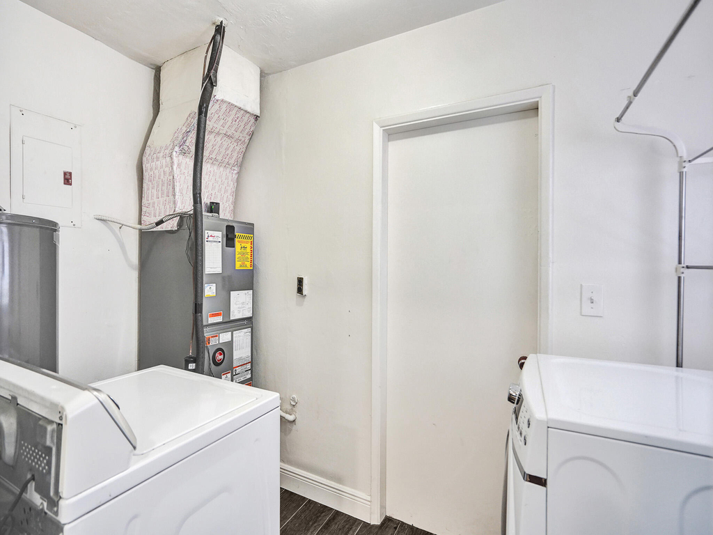 4309 Johnson Street - Photo 51