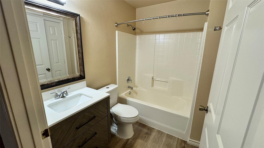 1715 Hemphill Street - Photo 8
