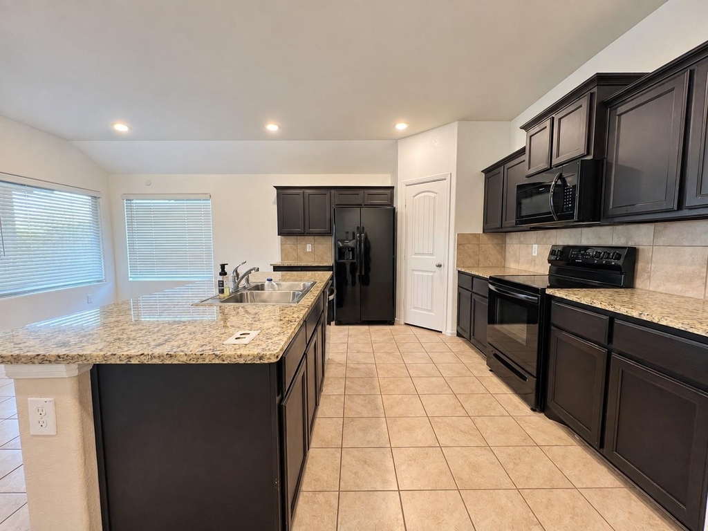 712 Ben Lake Trail - Photo 8