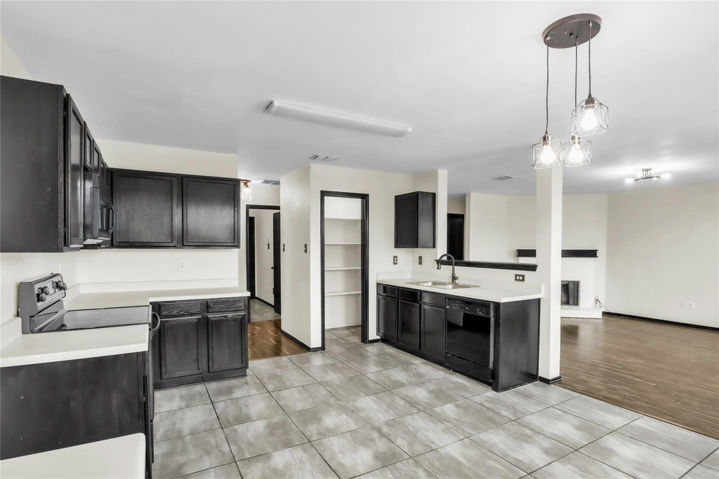 3825 Irish Setter Drive - Photo 10