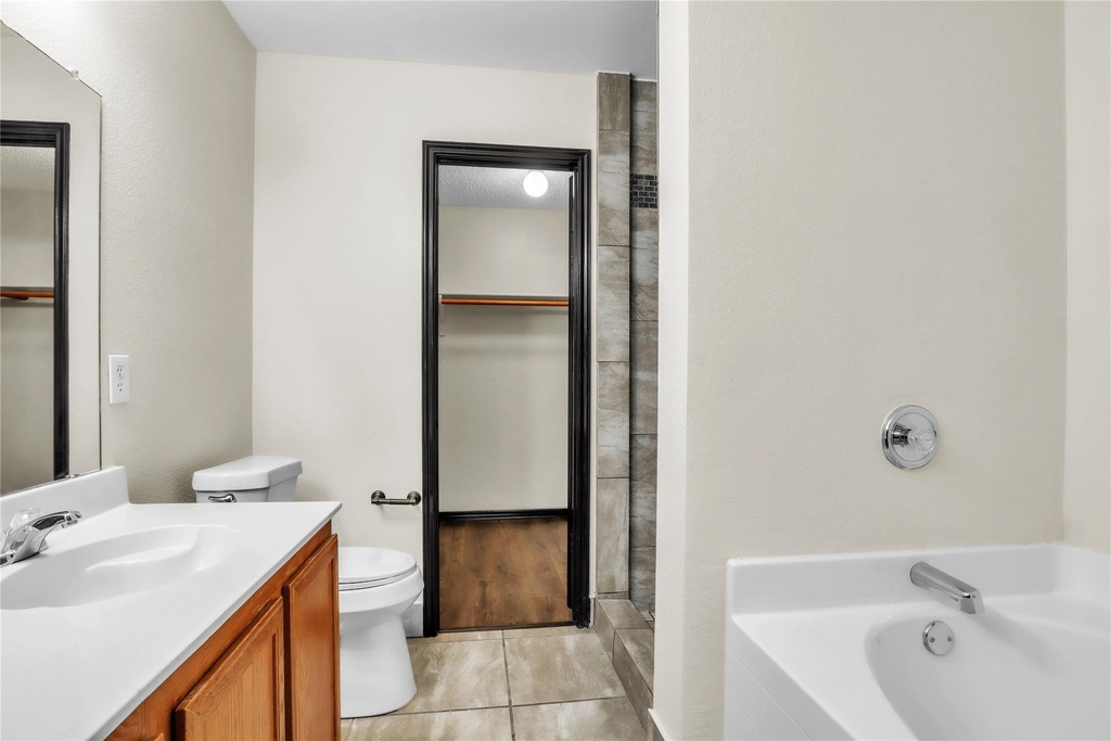 3825 Irish Setter Drive - Photo 17