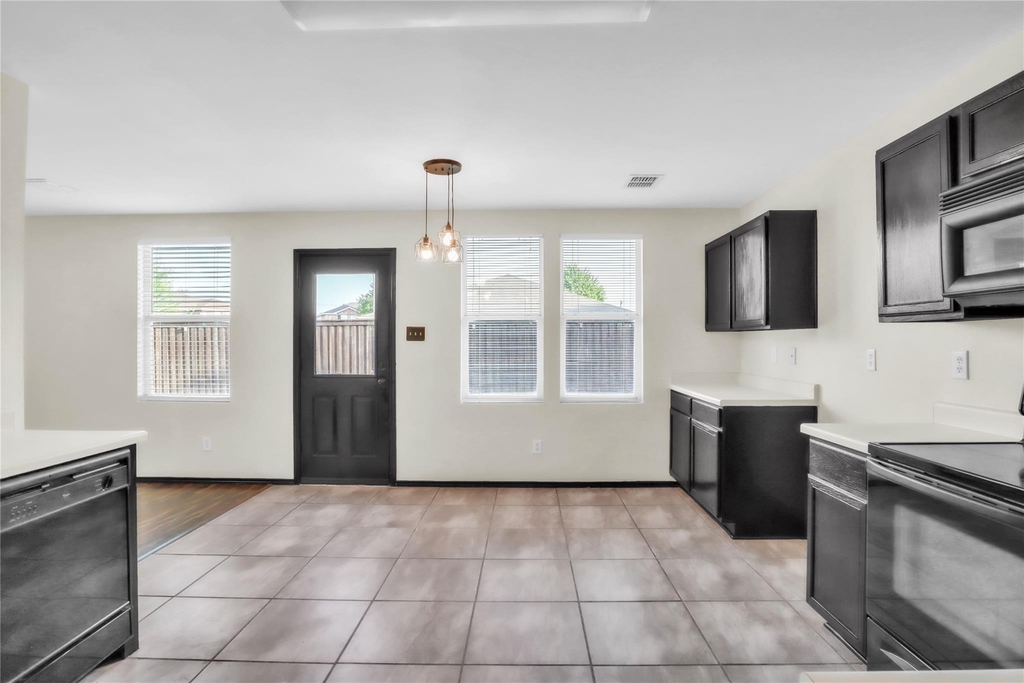 3825 Irish Setter Drive - Photo 12