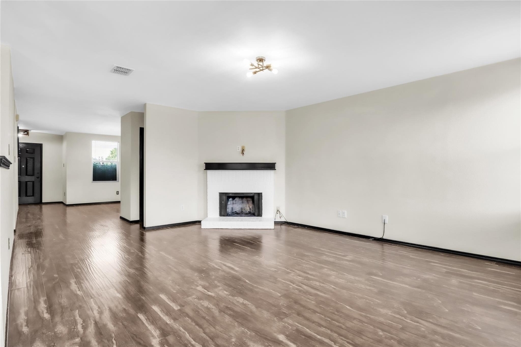 3825 Irish Setter Drive - Photo 8