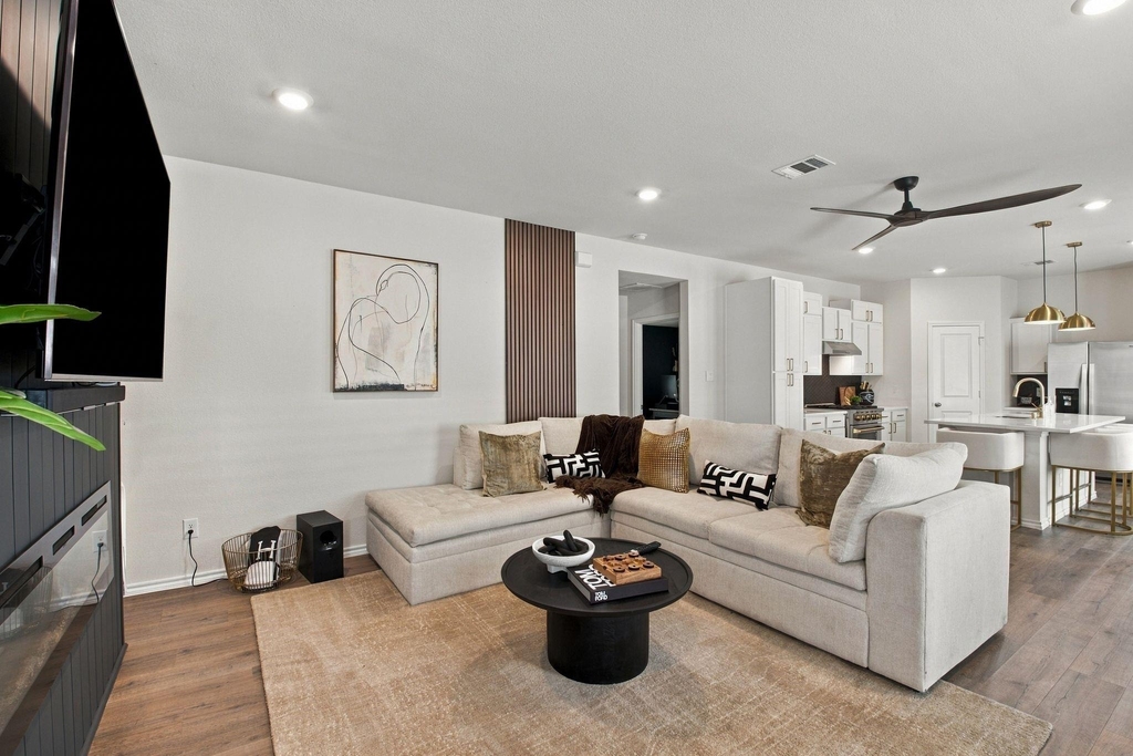 1602 Callaway Drive - Photo 4