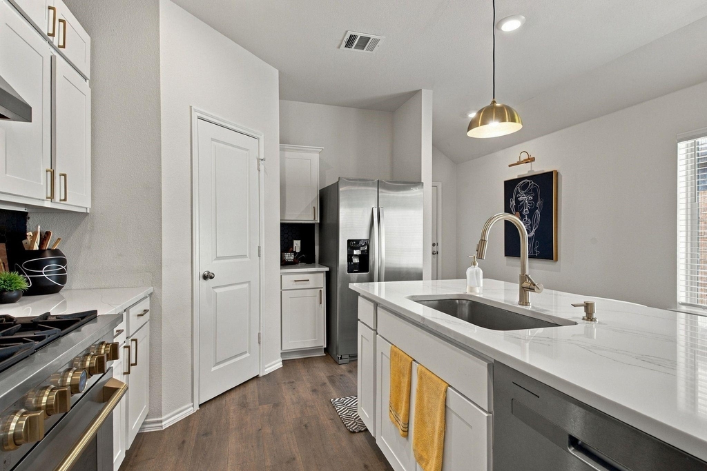 1602 Callaway Drive - Photo 11
