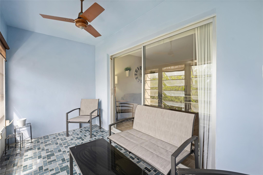 6091 Nw 61st Avenue - Photo 12