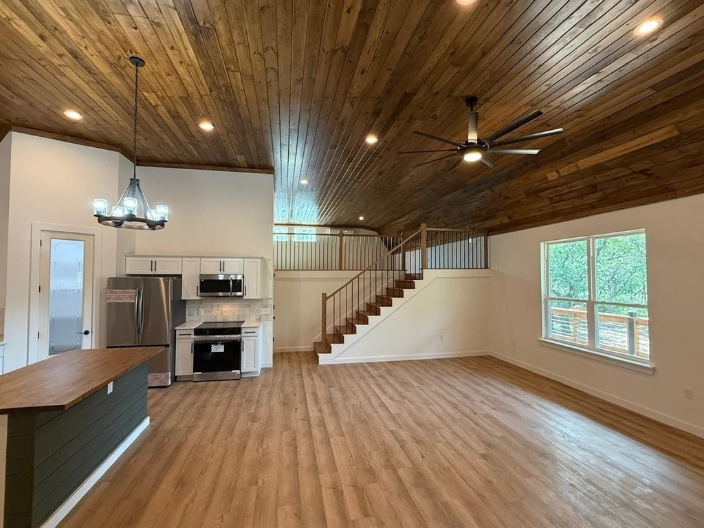 145 Greenbriar Court - Photo 6
