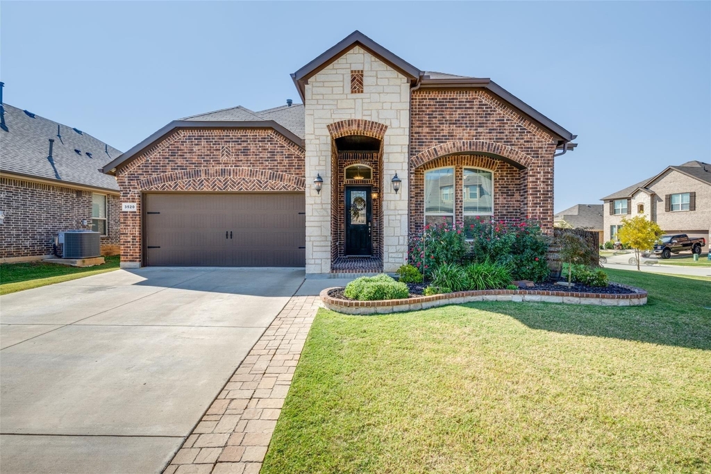 3520 Helm Lane - Photo 1