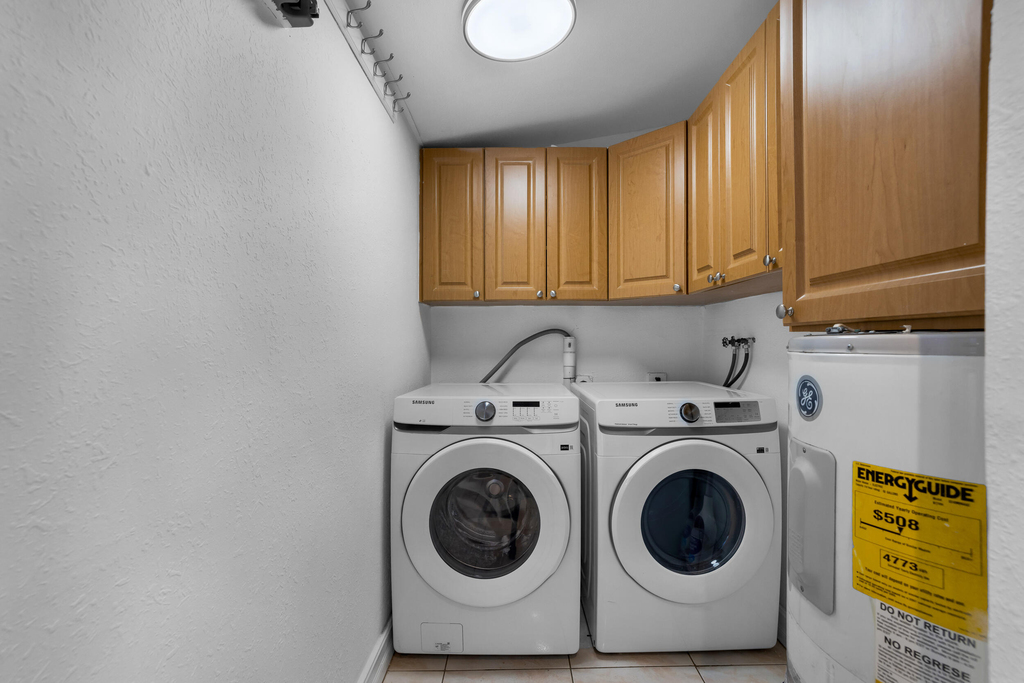 242 W 19th Street - Photo 3