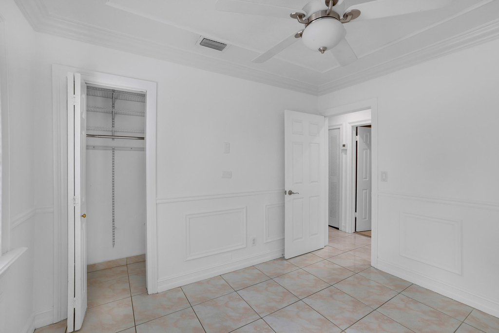 242 W 19th Street - Photo 12