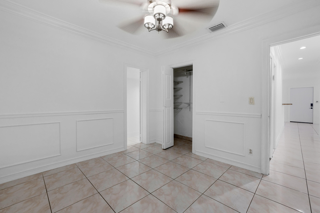 242 W 19th Street - Photo 14