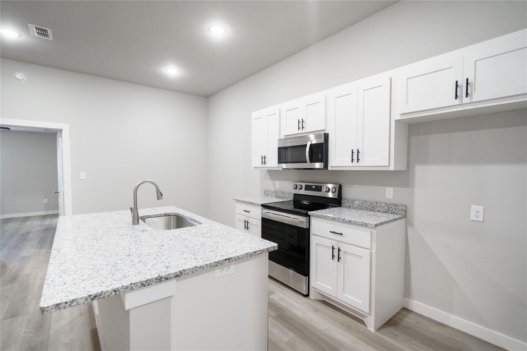 2727 Roman Lane - Photo 7