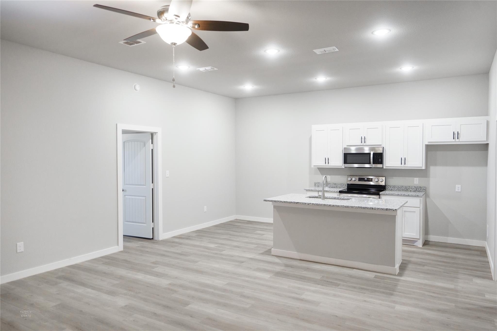 2727 Roman Lane - Photo 4